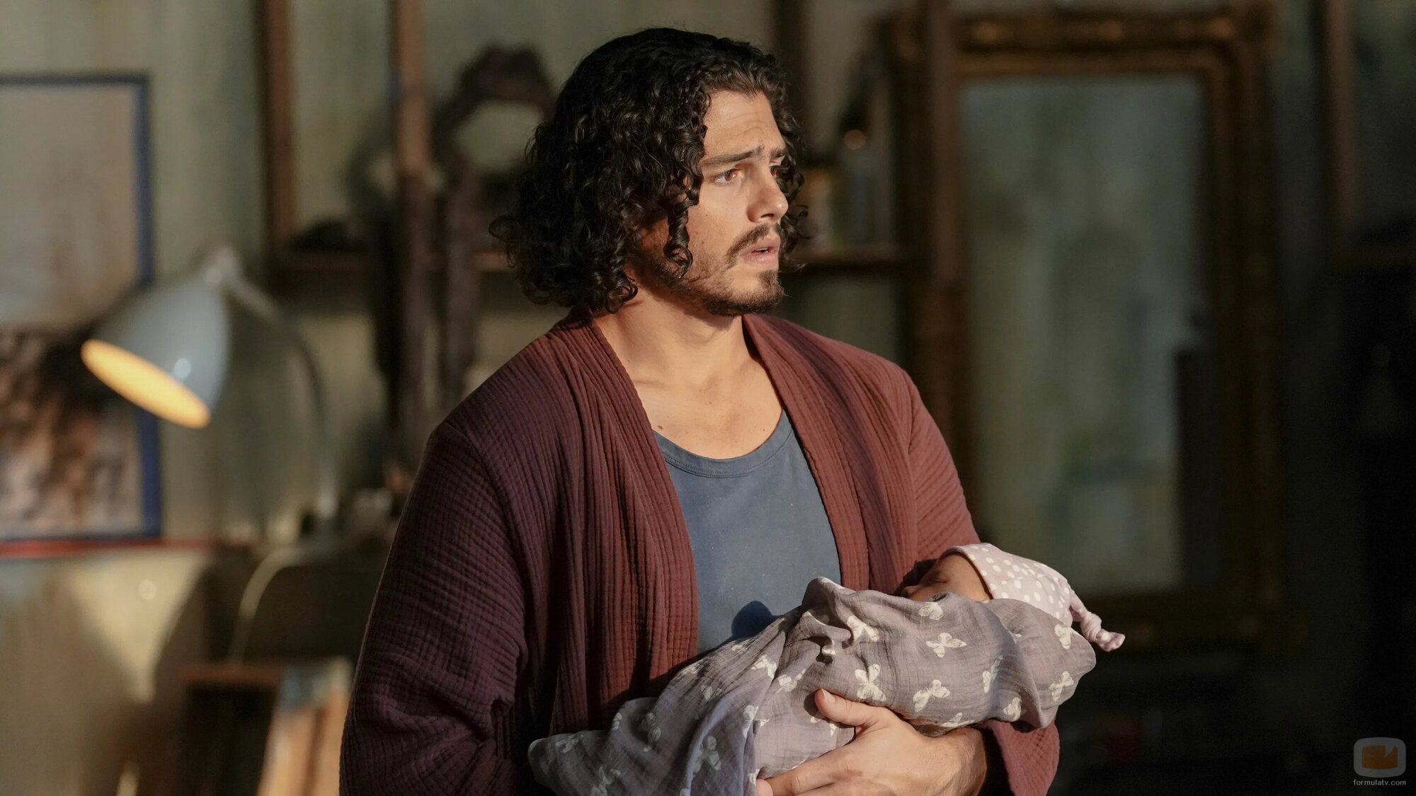 Tommy Martinez en 5x02 'No fue tu culpa sino la mía' de 'Good Trouble'