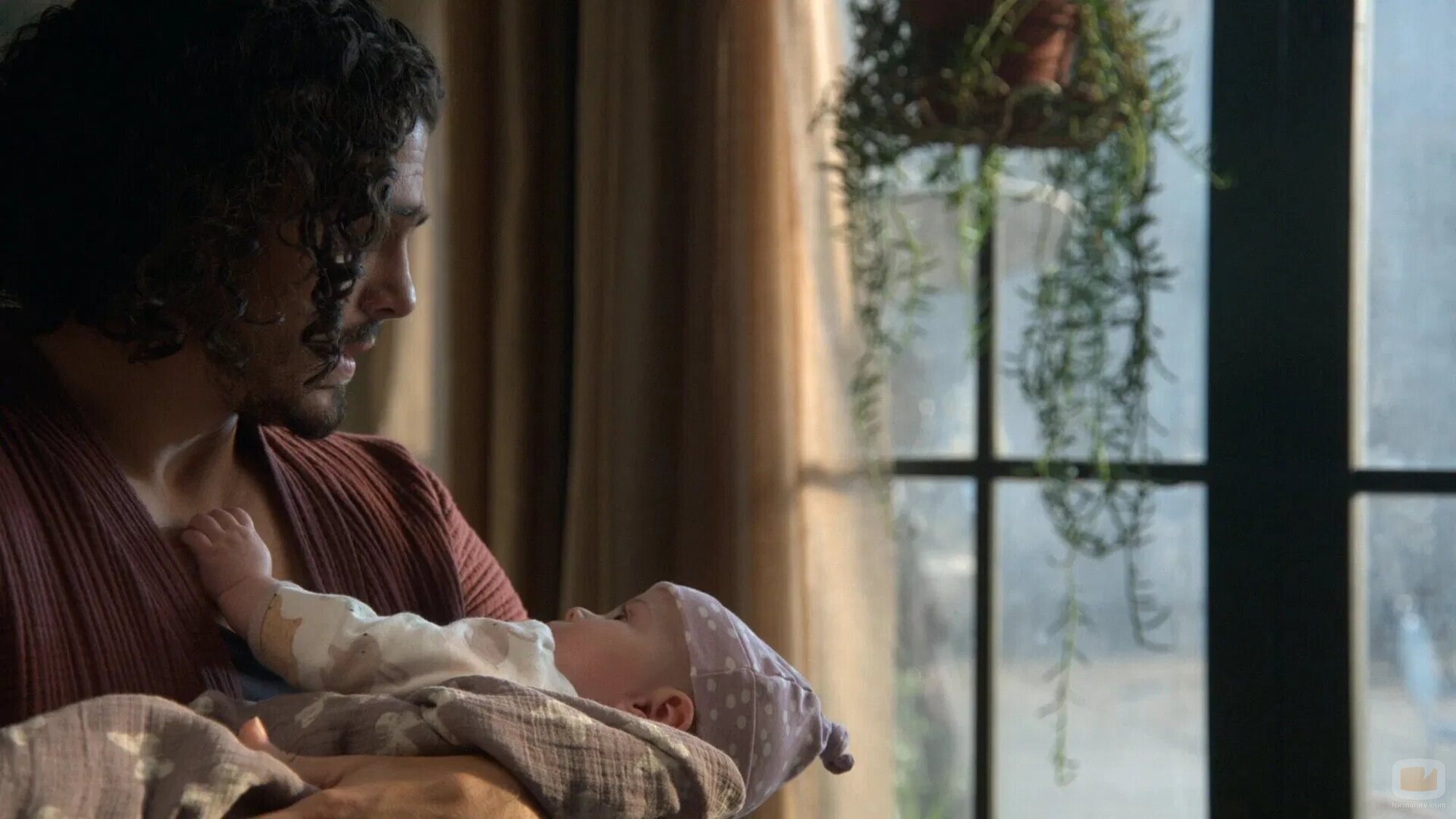 Still de Tommy Martinez en 'No fue tu culpa sino la mía' de 'Good Trouble'