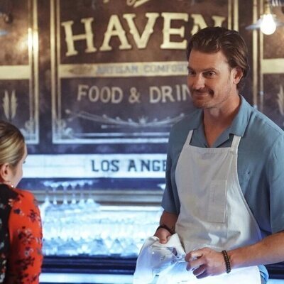Josh Pence en 'Con una ayudita de mis amigos' de 'Good Trouble'