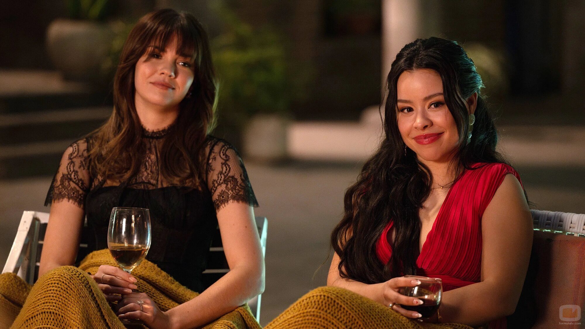 Maia Mitchell y Cierra Ramirez en 5x20 '¿Y ahora qué?' de 'Good Trouble'