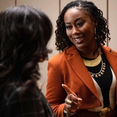 Zuri Adele en 5x20 '¿Y ahora qué?' de 'Good Trouble'