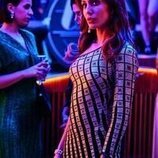 Foto de Hiba Abouk en el 1x04 de 'Eva & Nicole'