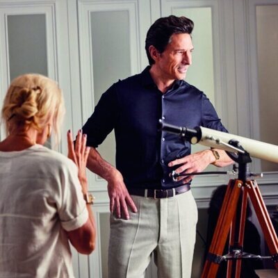 Still de Andrés Velencoso en el 1x04 de 'Eva y Nicole'
