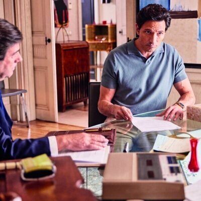Escena de Andrés Velencoso en 'Bala perdida' de 'Eva & Nicole'
