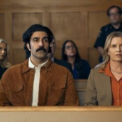 Kim Dickens y Bobby Naderi en el 1x03 de 'La mejor hermana'