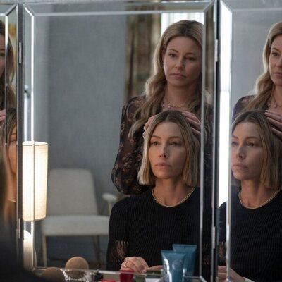Elizabeth Banks y Jessica Biel en el 1x05 de 'The Better Sister'