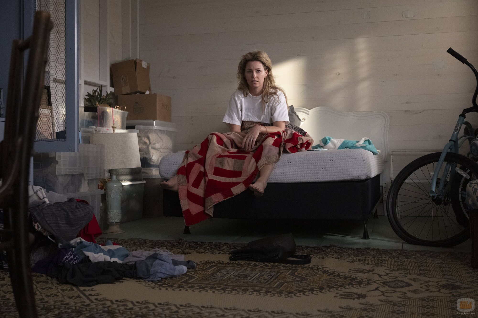 Elizabeth Banks en el 1x06 de 'The Better Sister'