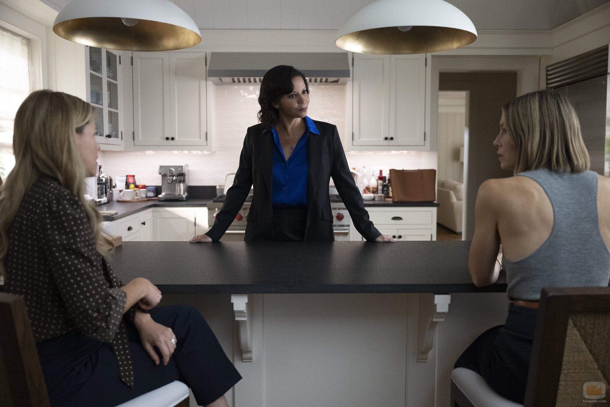 1x06 titulado 'Mano firme' de 'La mejor hermana'