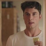 Benito Skinner en 1x01 'Suerte' de 'Impostura'