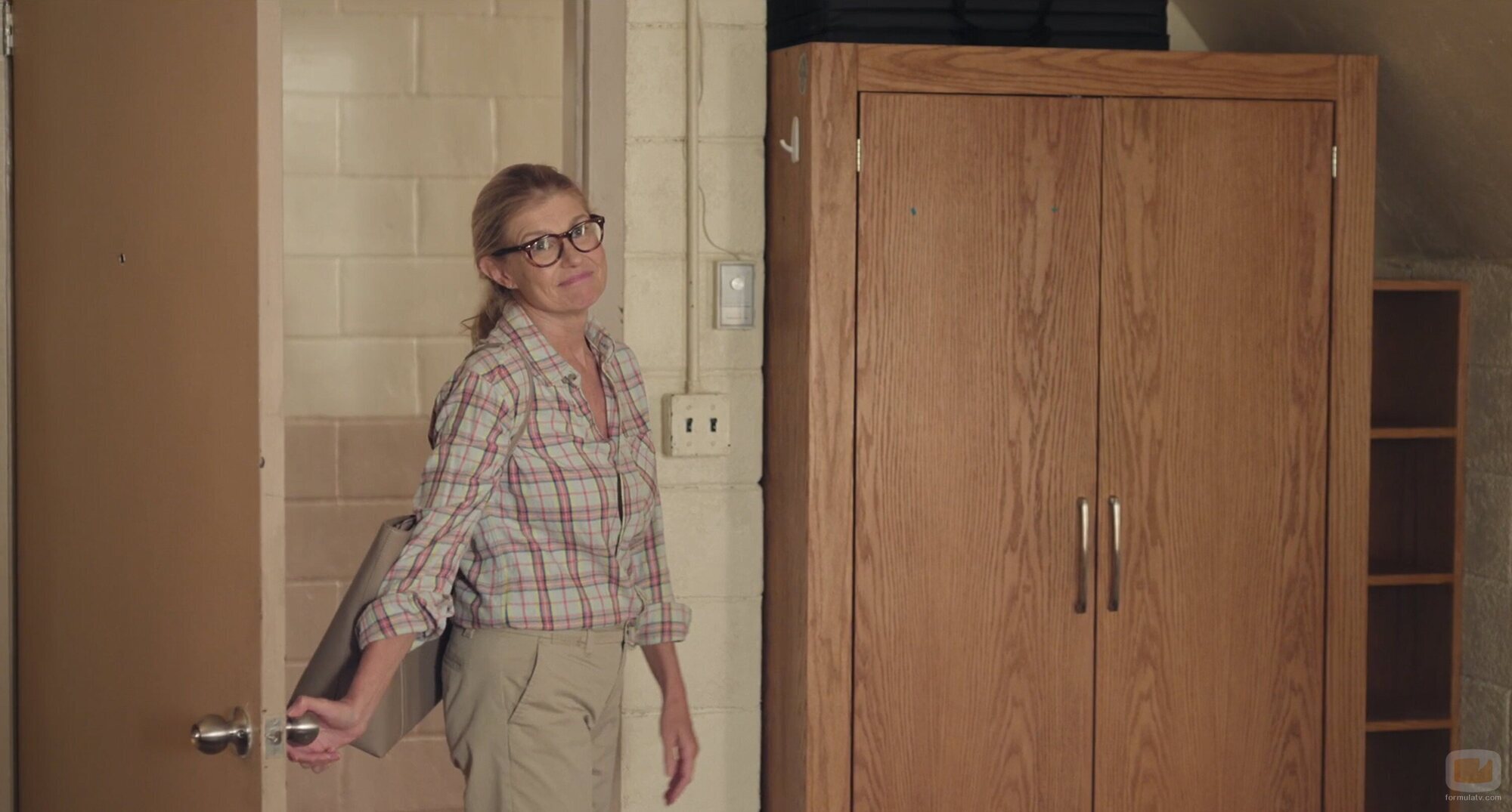 Connie Britton en Capítulo 1 titulado 'Suerte' de 'Impostura'