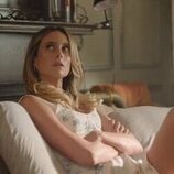 Mary Beth Barone en 1x02 'Quién es esa chica' de 'Impostura'