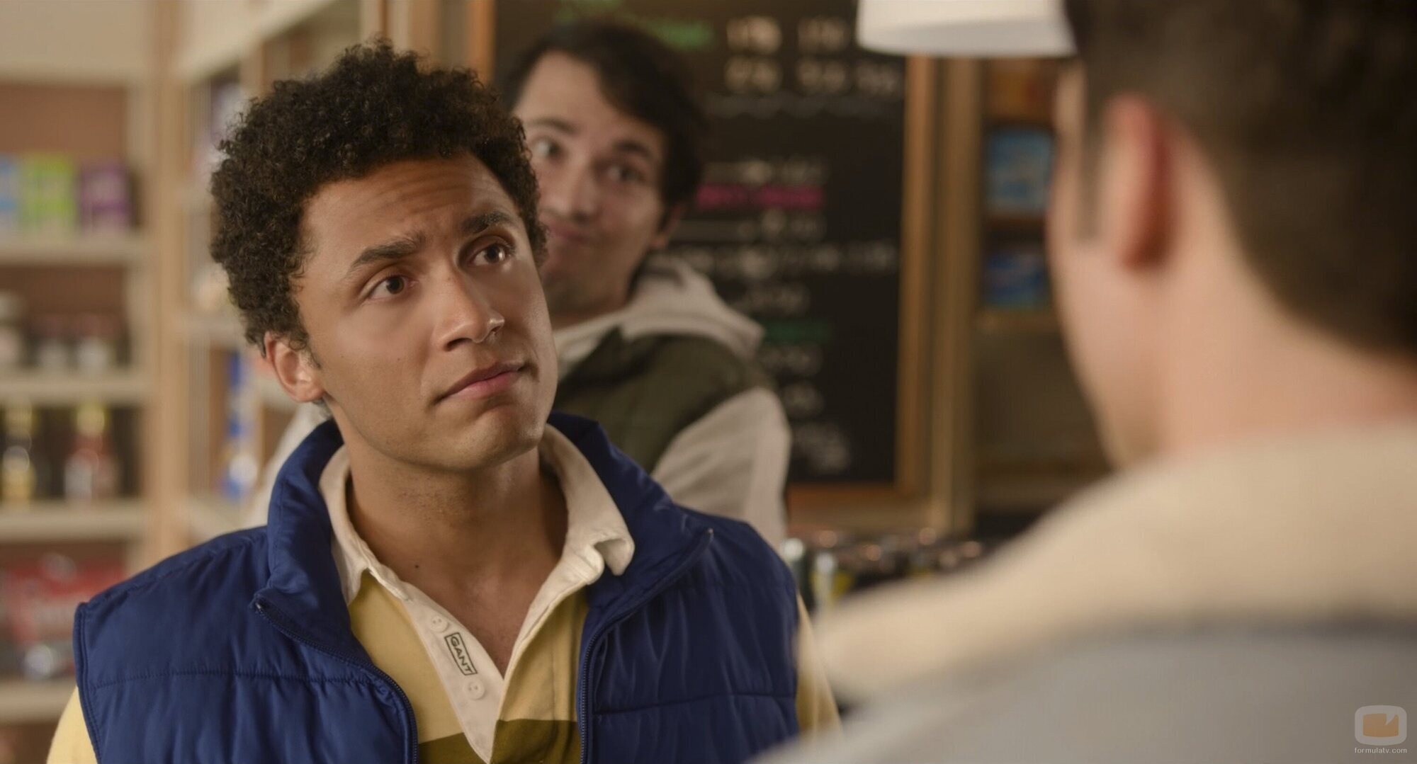 Corteon Moore en Capítulo 8 titulado 'Destronado' de 'Impostura'