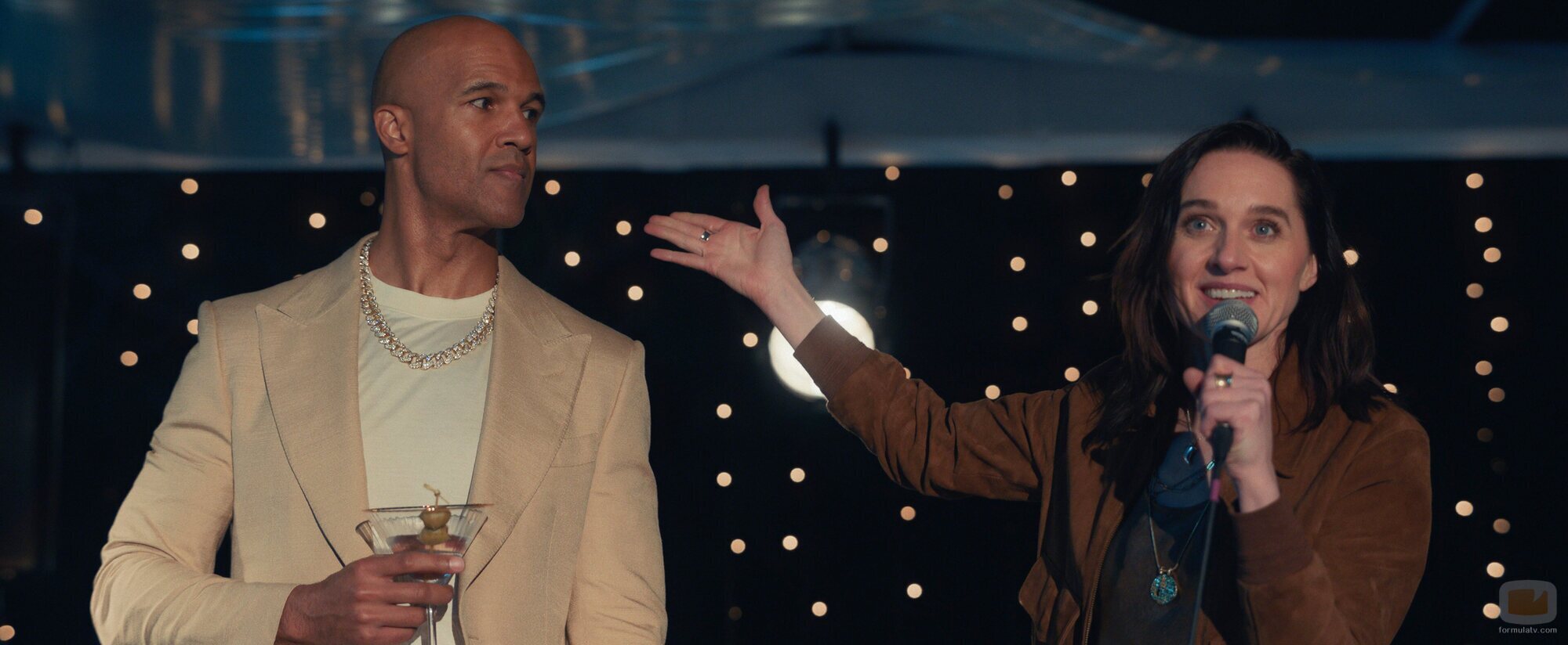 Mark Tallman y Lena Hall en 'Dragones reales' de 'Vicios ocultos'