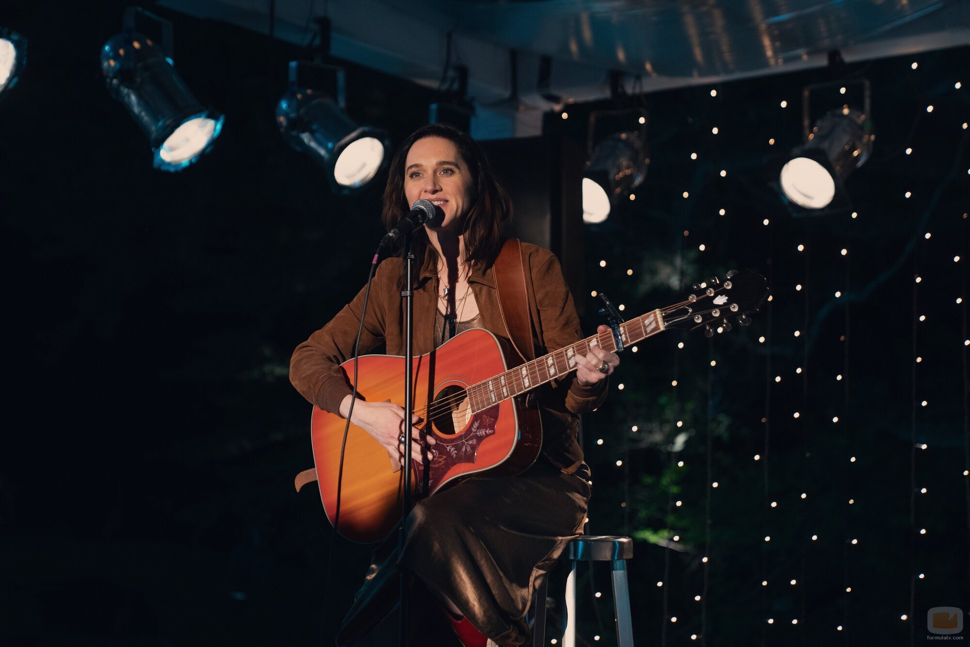 Lena Hall en 1x04 titulado 'Dragones reales' de 'Vicios ocultos'