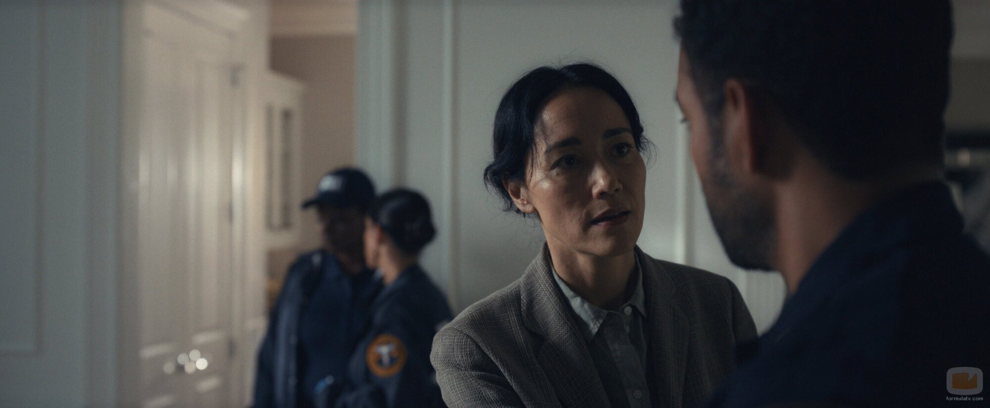 Sandrine Holt en 1x06 'Las cosas que perdiste en el camino' de 'Vicios ocultos'