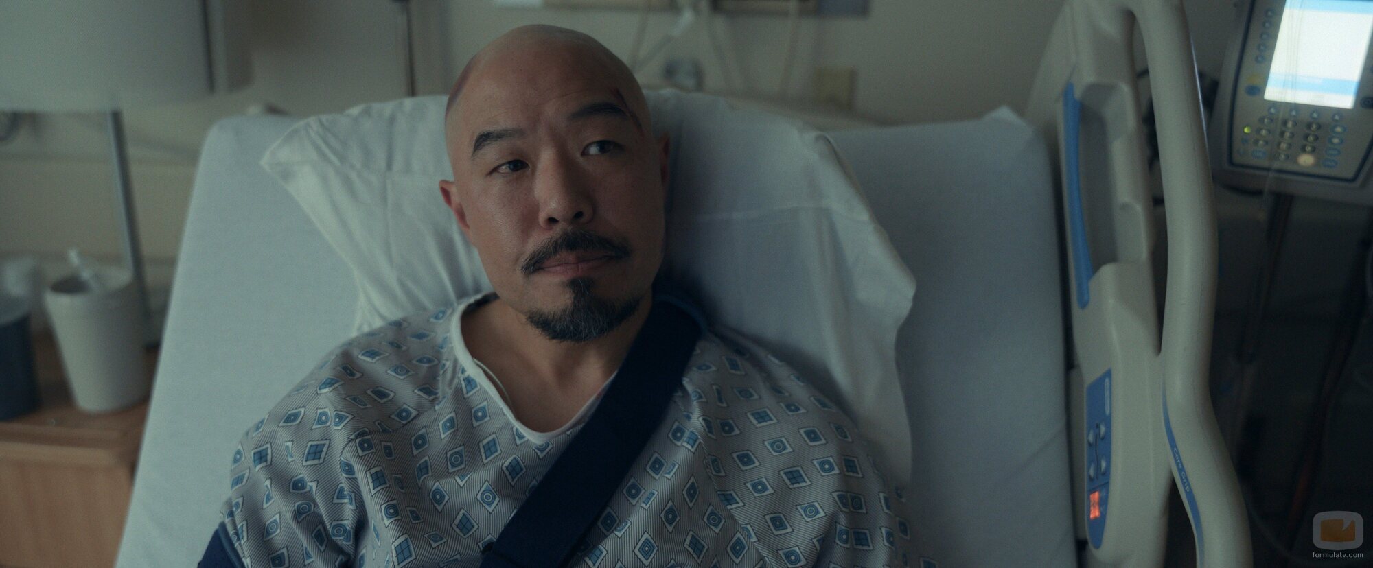 Hoon Lee en Capítulo 7 titulado 'La primera cosa sincera' de 'Vicios ocultos'