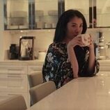 Eunice Bae en '¿Cuándo nos convertimos en esto?' de 'Vicios ocultos'