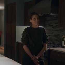Amanda Peet en la temporada 1 y el capítulo 09 de 'Vicios ocultos'
