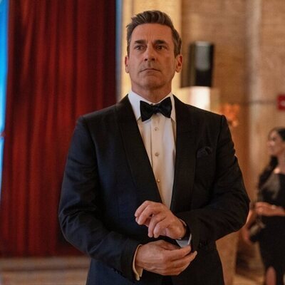 Jon Hamm en 1x09 'Todo se vuelve simbólico e irónico' de 'Vicios ocultos'
