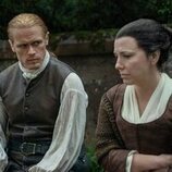 Sam Heughan en Capítulo 10 titulado 'Amor fraternal' de 'Outlander'
