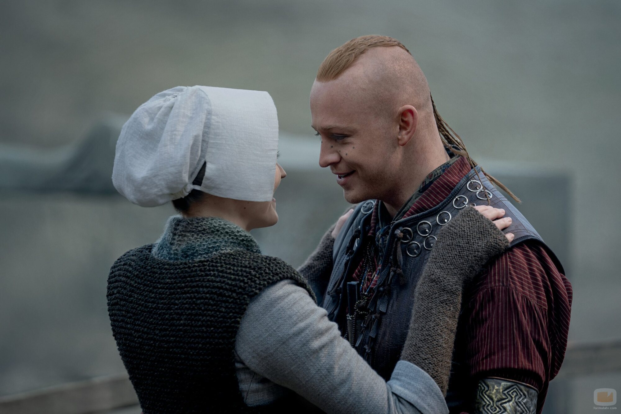 John Bell en Capítulo 16 titulado 'El aire matinal está repleto de ángeles' de 'Outlander'