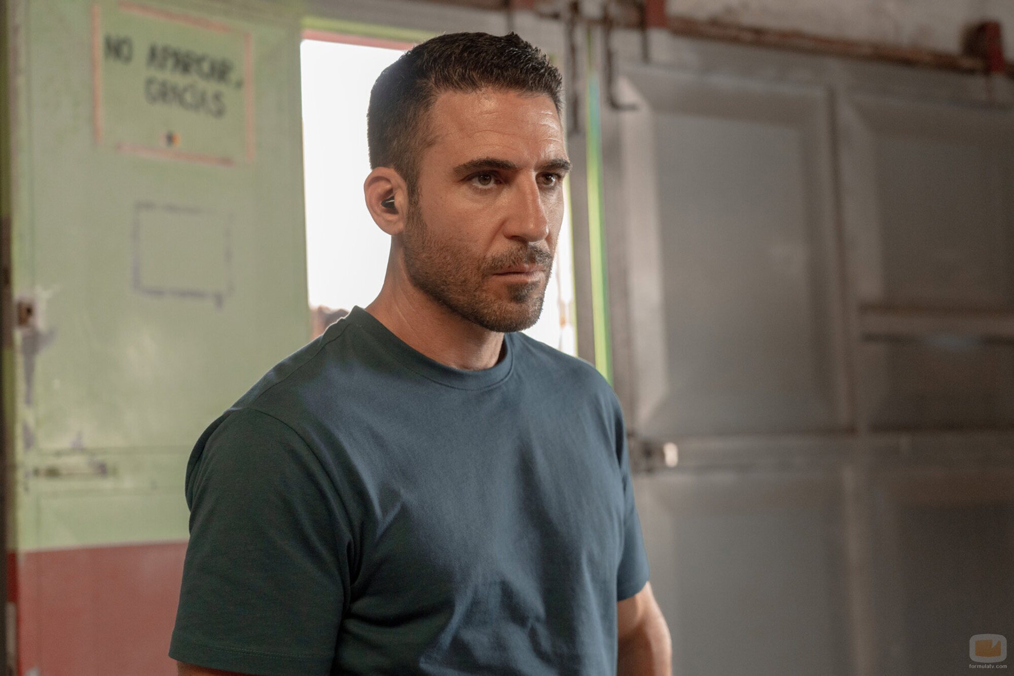 Miguel Ángel Silvestre en 'La confianza' de 'Weiss & Morales'