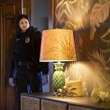 Richa Moorjani en el 5x01 de 'Fargo'