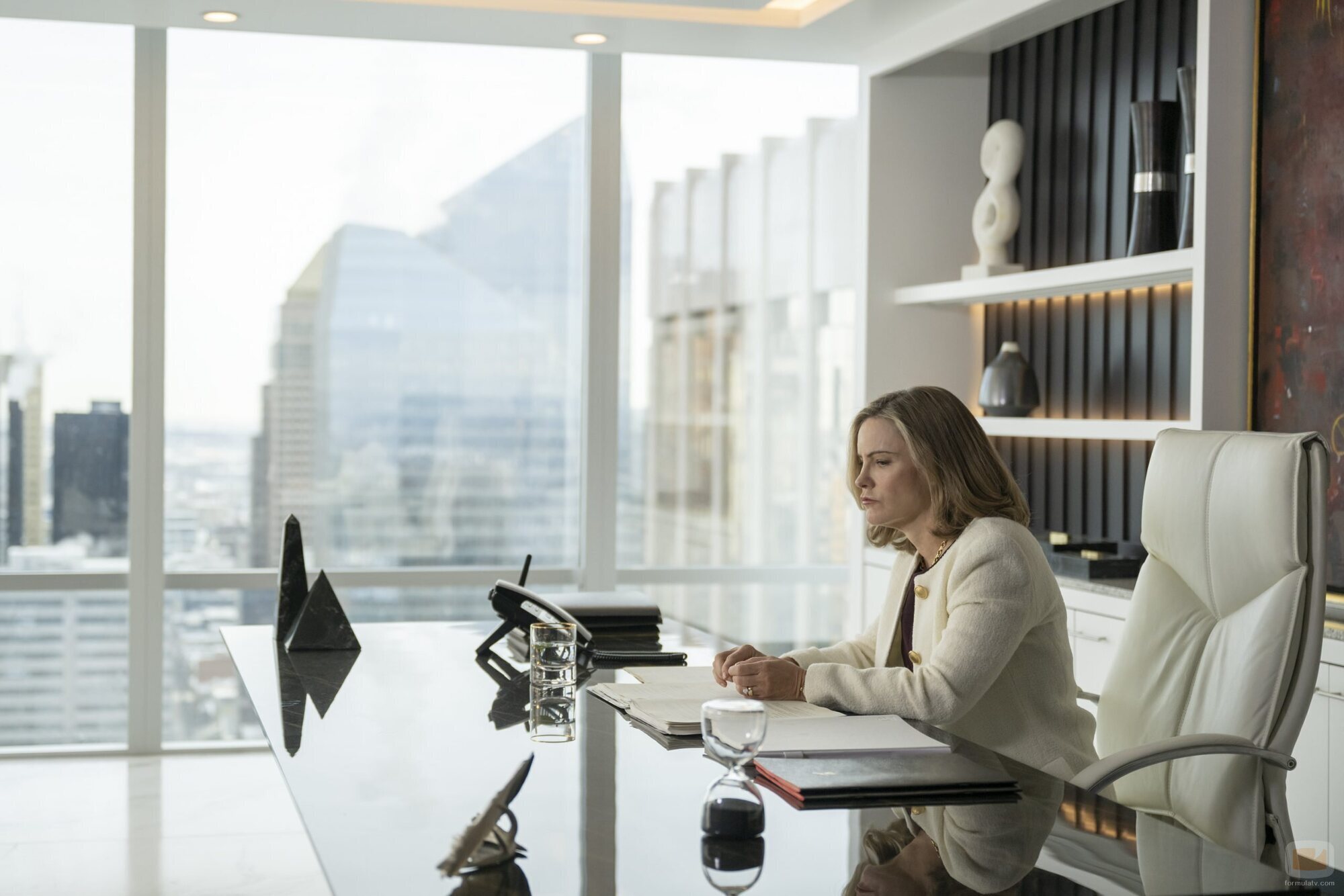 Foto de Jennifer Jason Leigh en el 5x02 de 'Fargo'