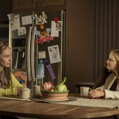 Jennifer Jason Leigh y Juno Temple en 5x02 titulado 'Pruebas y tribulaciones' de 'Fargo'