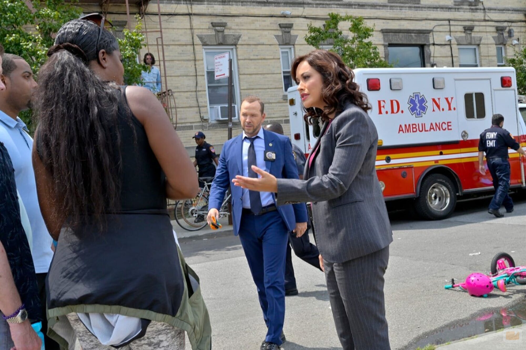 Marisa Ramirez en Capítulo 1 titulado 'Odio es odio' de 'Blue Bloods'