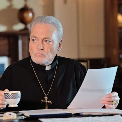 Stacy Keach en el 'Mantener la fe' de 'Familia de policías'