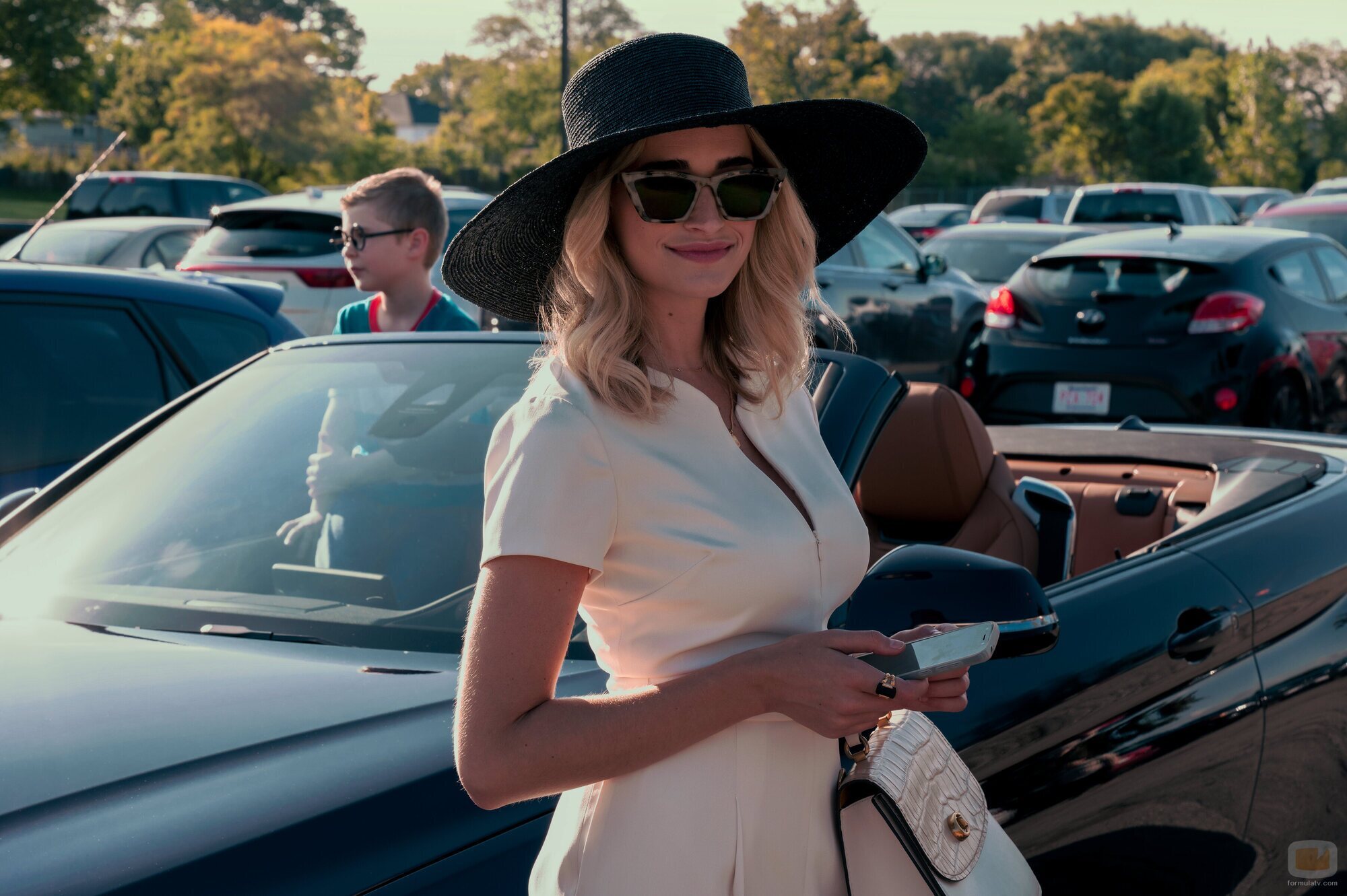 Brianne Howey en 'Pilot' de 'Ginny y Georgia'