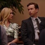 Brianne Howey y Dan Beirne en el 1x04 de 'Ginny & Georgia'