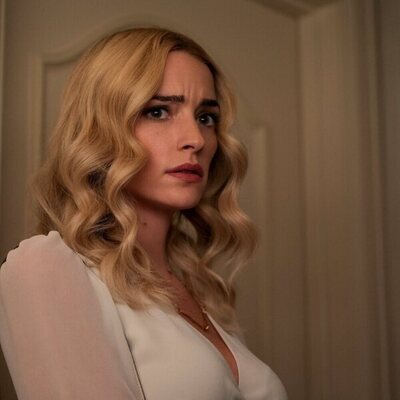 Brianne Howey en el '¡Bienvenidos, perras!' de 'Ginny & Georgia'