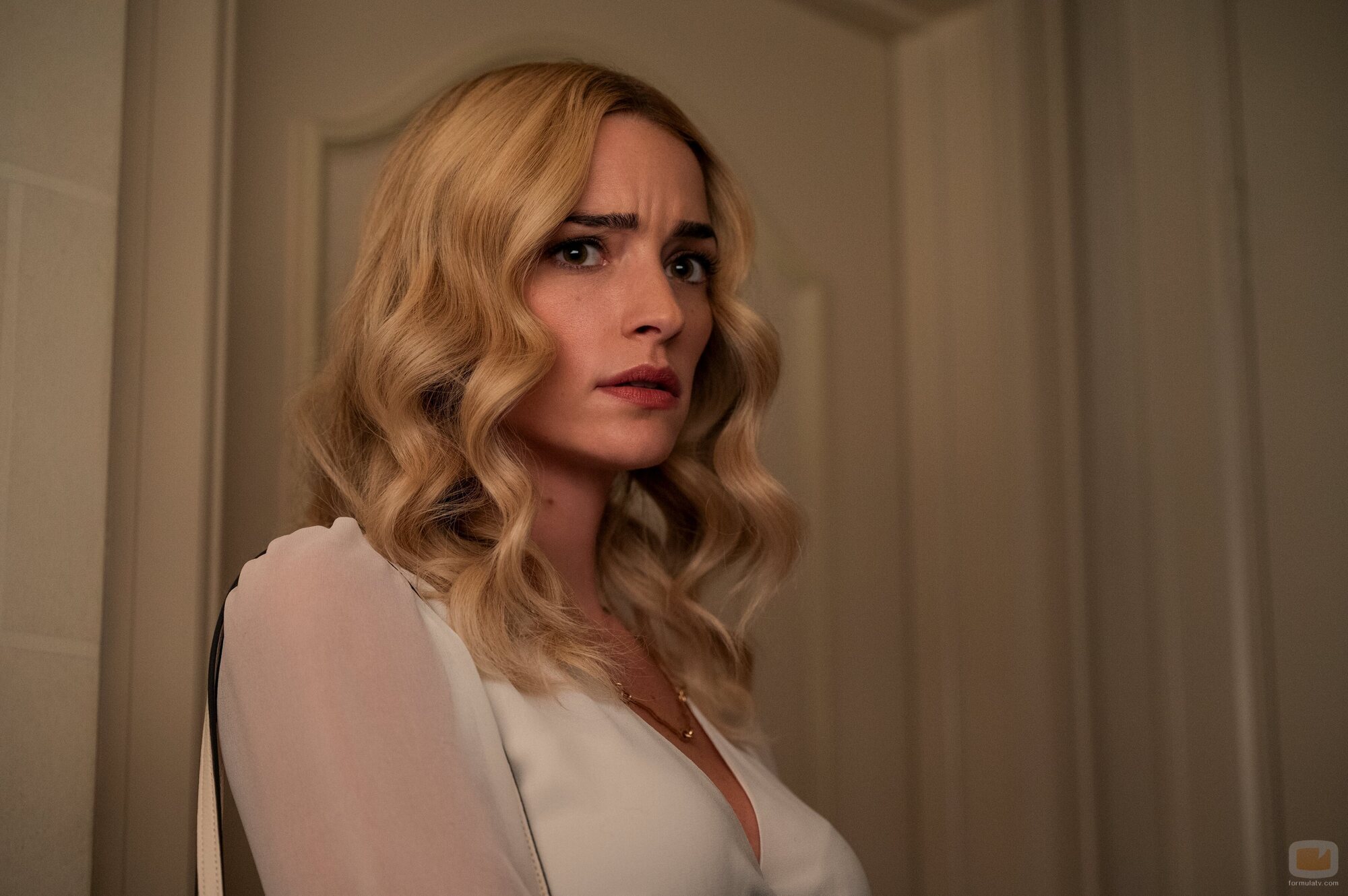 Brianne Howey en el '¡Bienvenidos, perras!' de 'Ginny & Georgia'