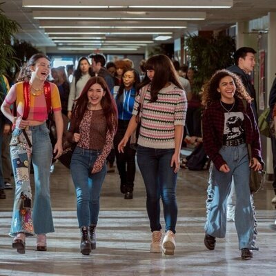 2x05 'Los latkes son una pasada' de 'Ginny y Georgia'