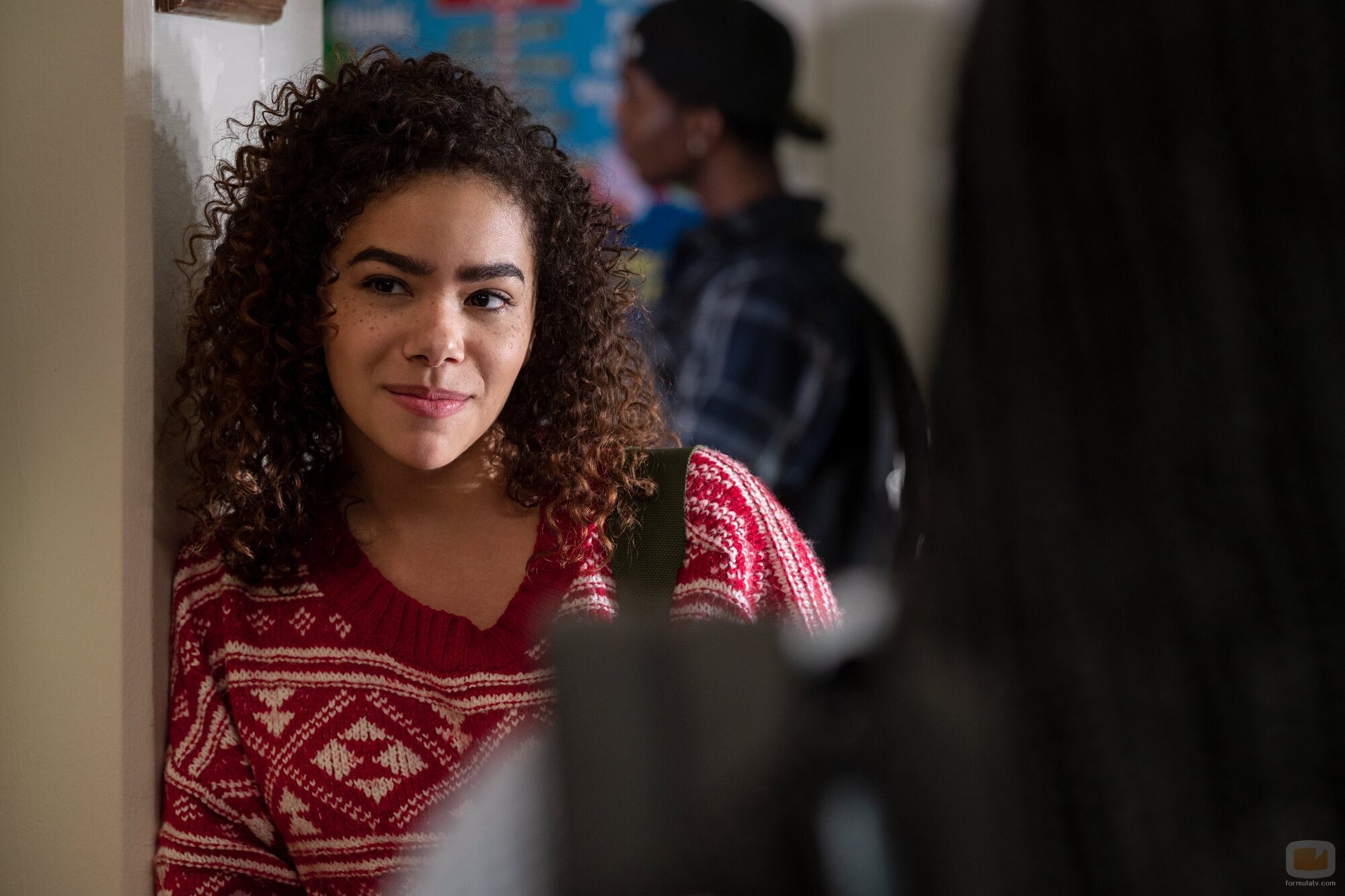 Antonia Gentry en 2x06 titulado 'Una muy feliz y especial Navidad al estilo de Ginny y Georgia' de 'Ginny y Georgia'
