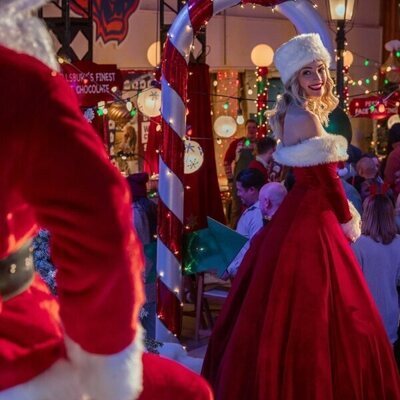 Brianne Howey en la temporada 2 y el capítulo 06 de 'Ginny y Georgia'