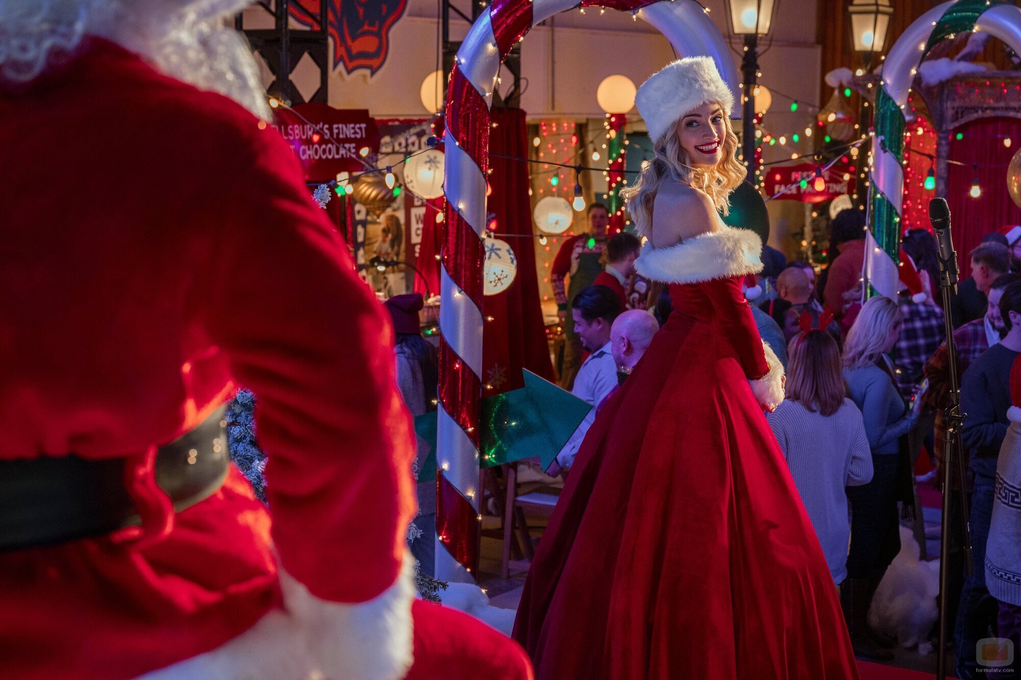 Brianne Howey en la temporada 2 y el capítulo 06 de 'Ginny y Georgia'