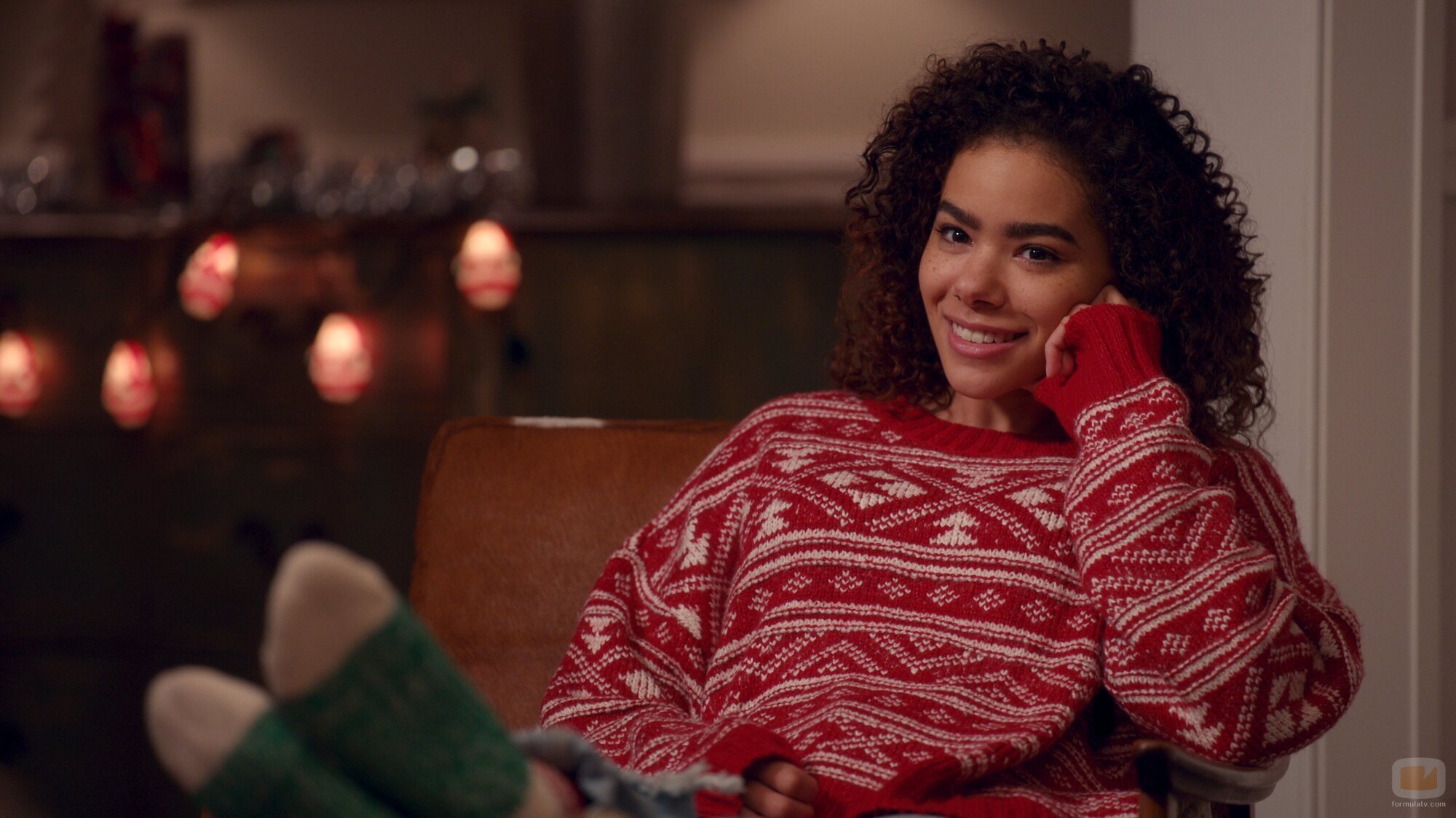 Escena de Antonia Gentry en 2x06 titulado 'Una muy feliz y especial Navidad al estilo de Ginny y Georgia' de 'Ginny y Georgia'