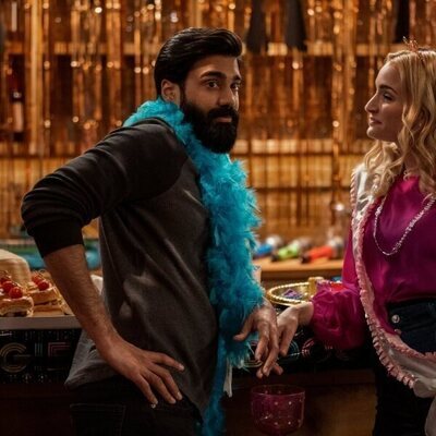 Brianne Howey y Raymond Ablack en la temporada 2 y el capítulo 07 de 'Ginny y Georgia'