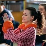 Sara Waisglass en 2x07 'Deja que te quitemos las penas con música' de 'Ginny y Georgia'