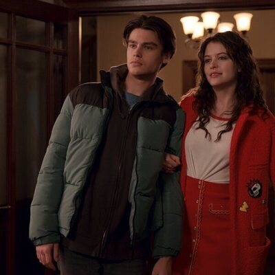 Felix Mallard y Sara Waisglass en 'Yo no soy Cenicienta' de 'Ginny y Georgia'