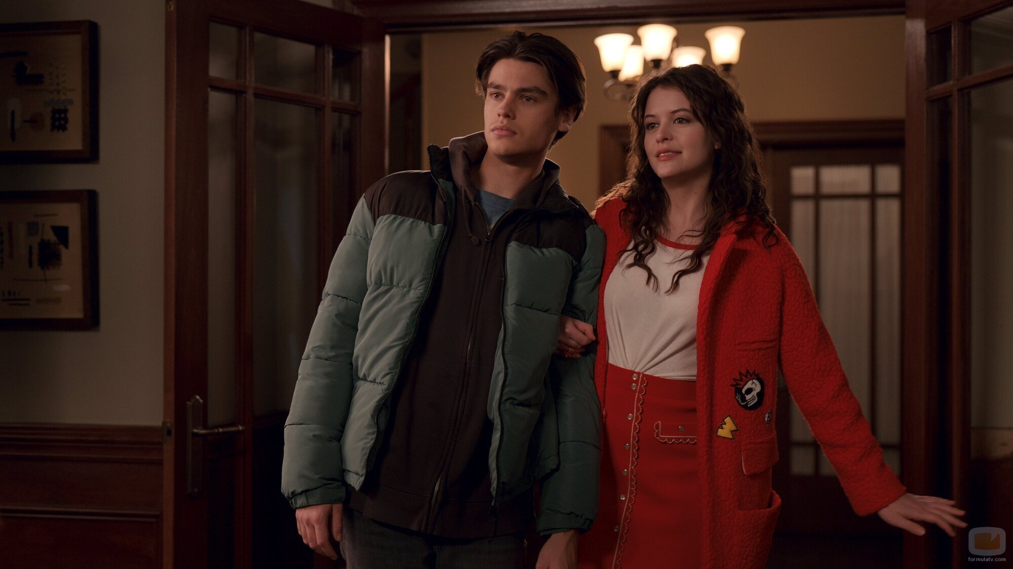 Felix Mallard y Sara Waisglass en 'Yo no soy Cenicienta' de 'Ginny y Georgia'