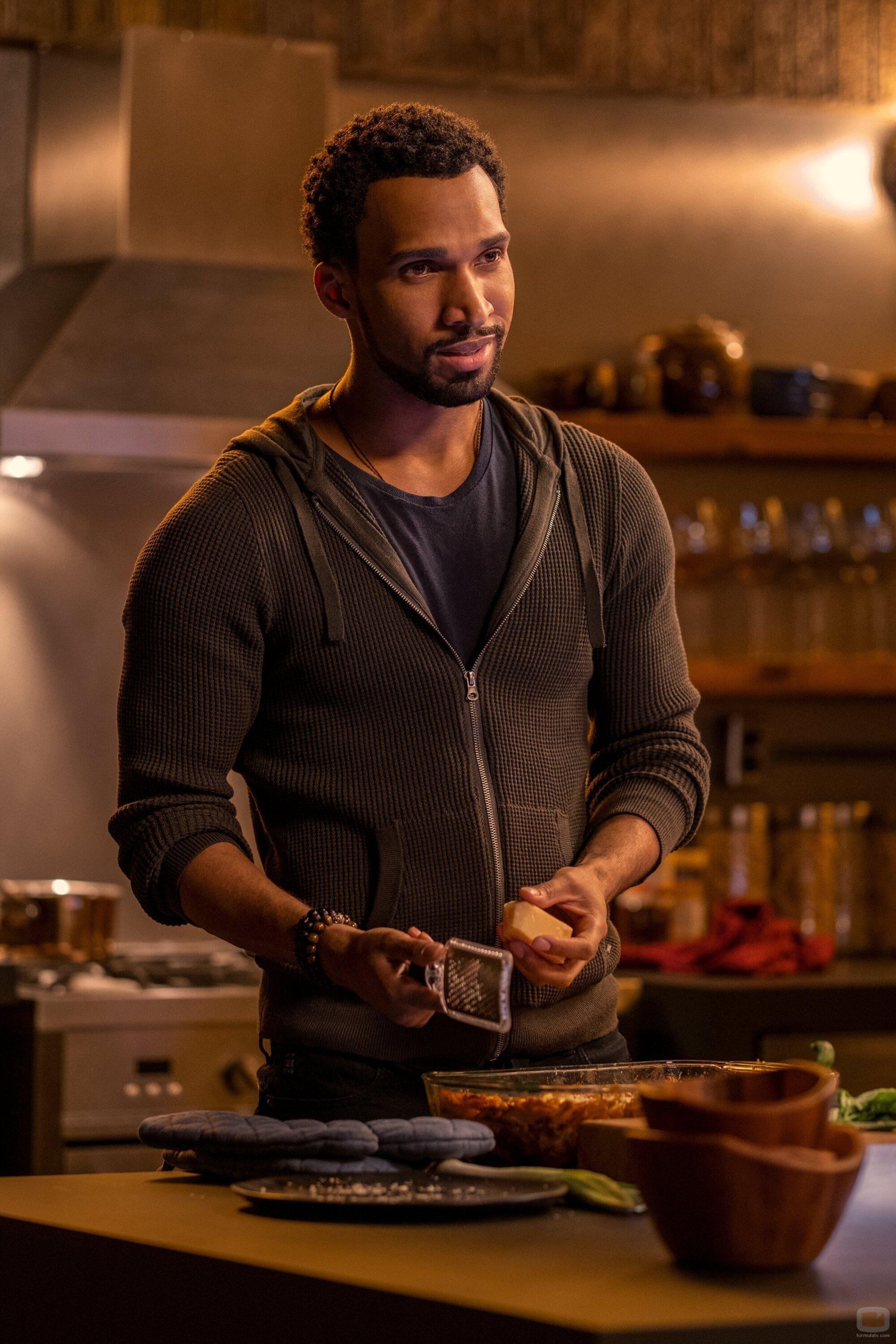 Nathan Mitchell en la temporada 2 y el capítulo 10 de 'Ginny y Georgia'