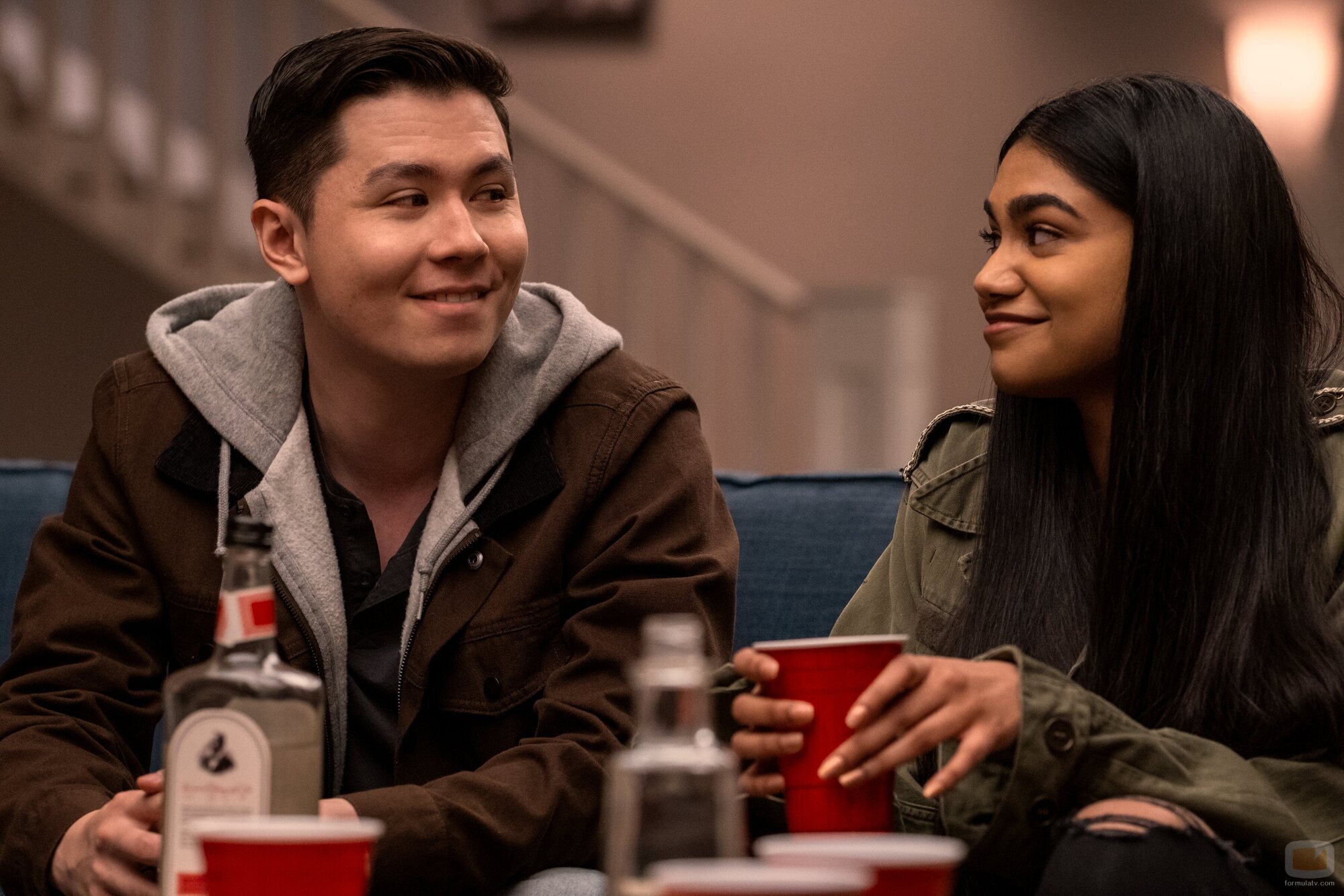 Mason Temple y Rebecca Ablack en el 2x10 de 'Ginny & Georgia'