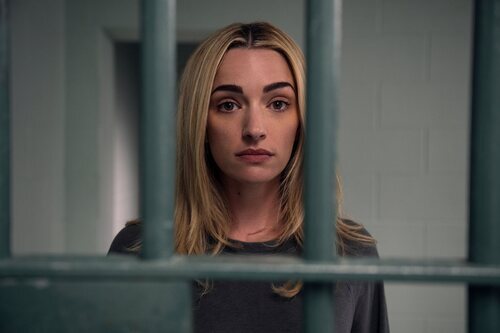 Brianne Howey en el 'No da ni para un pódcast' de 'Ginny & Georgia'