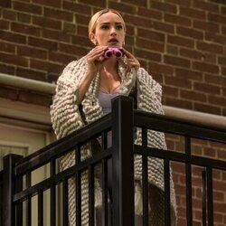 Brianne Howey en Capítulo 2 titulado 'Que ya lo sé, joder' de 'Ginny y Georgia'