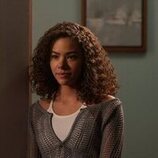 Antonia Gentry en el 'Los amigos bailan' de 'Ginny & Georgia'