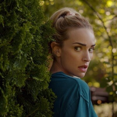 Brianne Howey en la temporada 3 y el capítulo 04 de 'Ginny y Georgia'